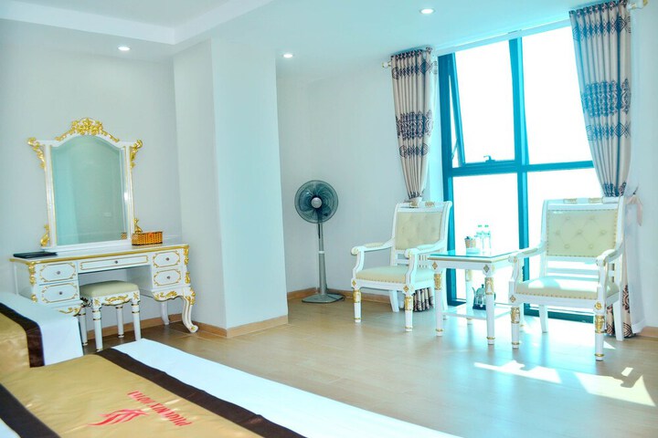 Room 26 of 37