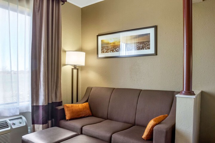 Room 15 of 31