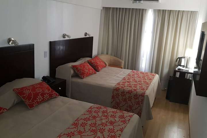 Room 20 of 37