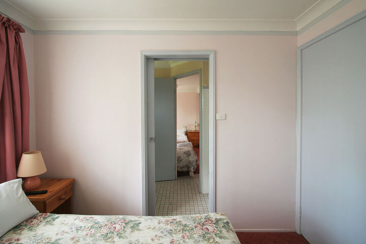 Room 33 of 177