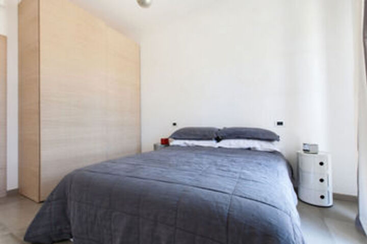 Room 14 of 38