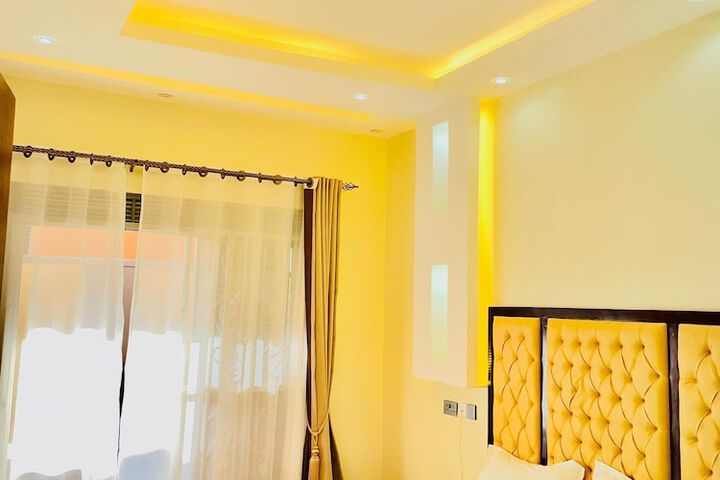 Room 6 of 51