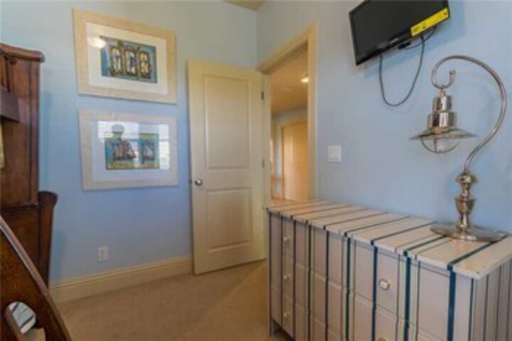 Room 42 of 50