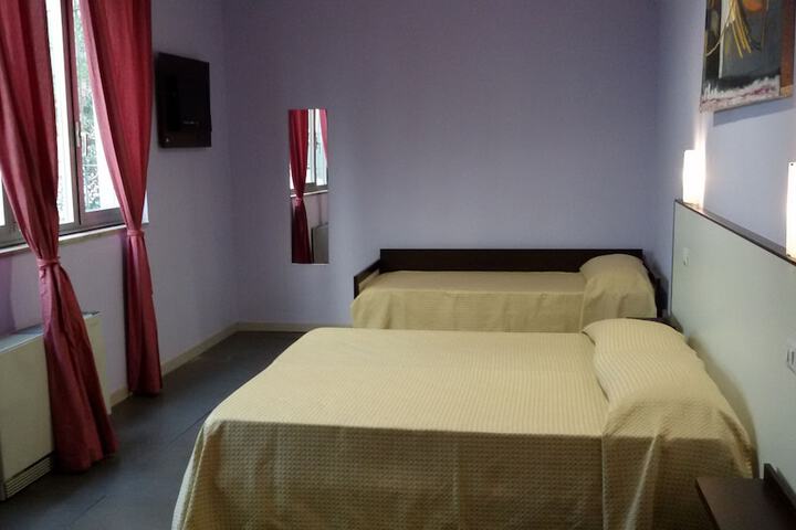 Room 8 of 36