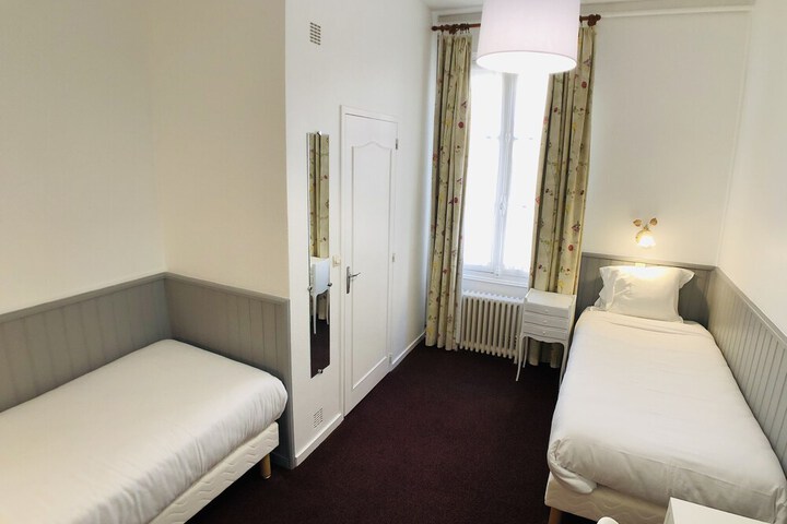 Room 20 of 42