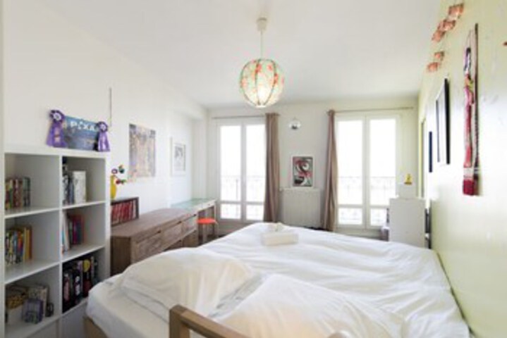 Room 29 of 33