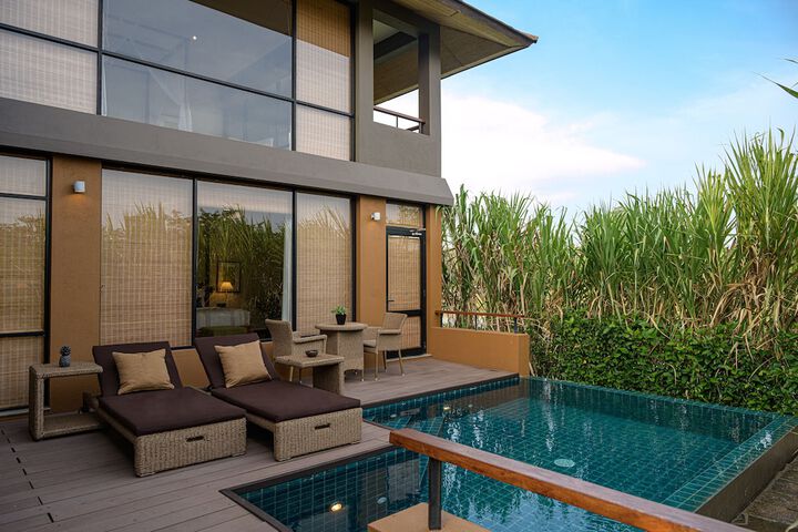 Sundeck 34 of 45