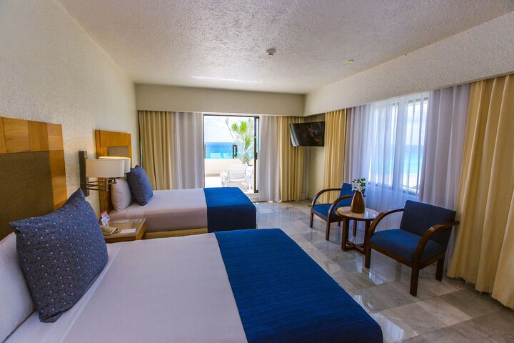 Room 3 of 110