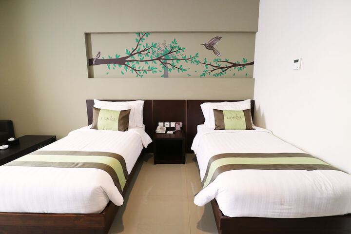 Room 16 of 31