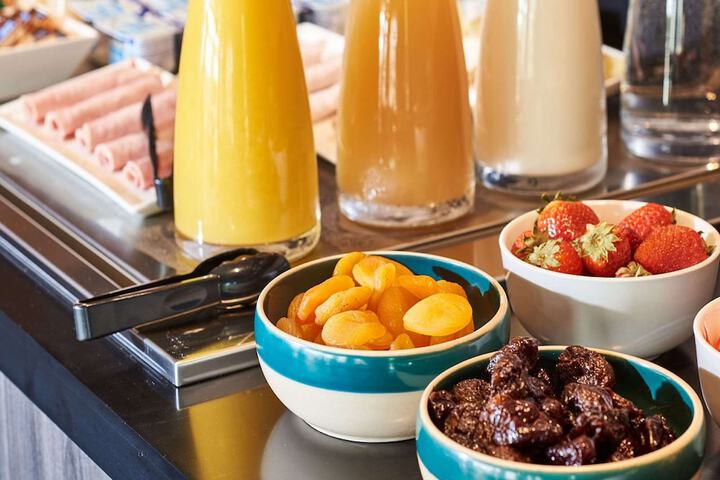 Breakfast/Coffee Service 20 of 38