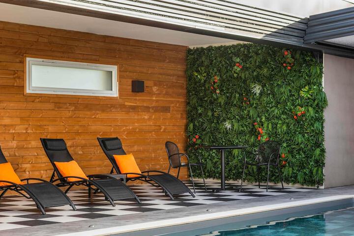 Hotel with Pool