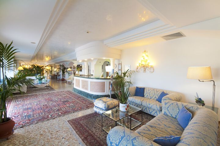 Hotel Interior 4 of 51