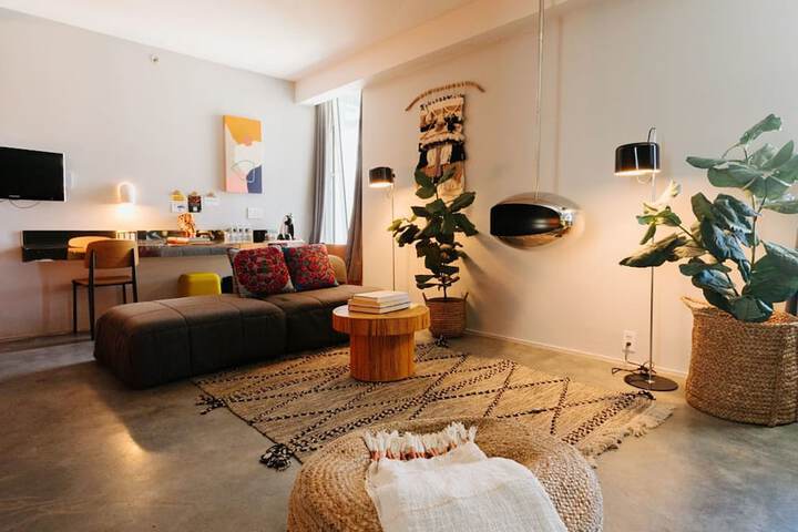 Room 16 of 52