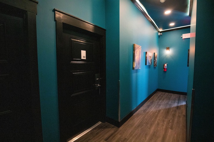 Ballroom/Hall 120 of 140