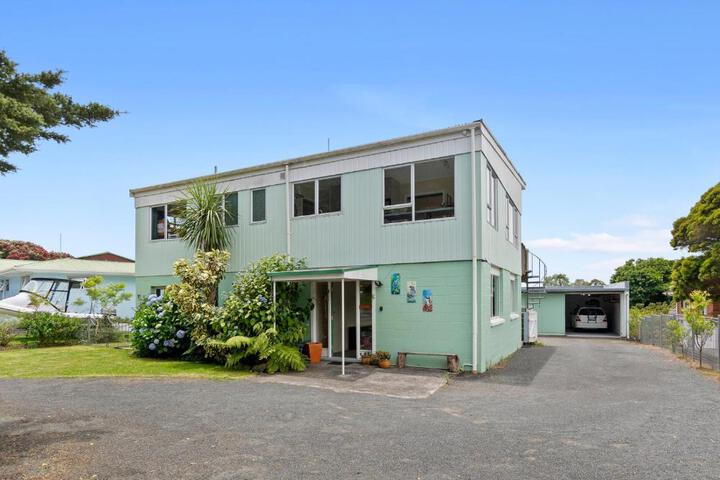 Exterior of Tahuna Family Escape - Paihia Holiday Home