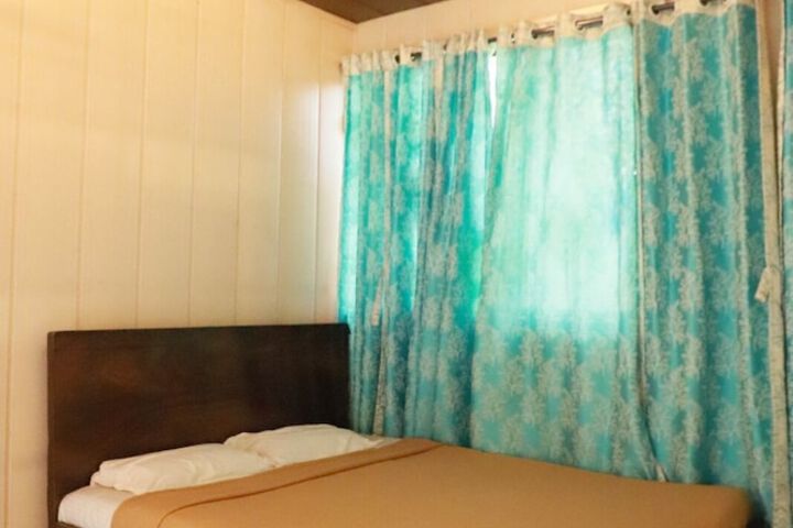 Room 17 of 62