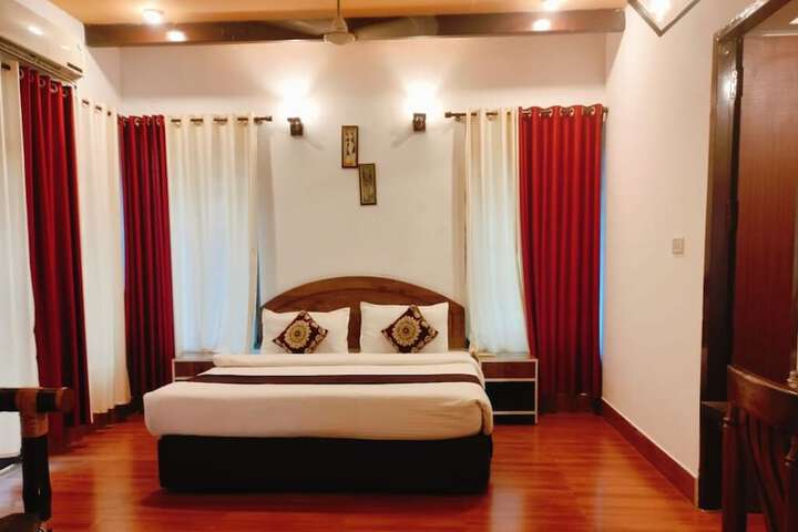 Room 37 of 96