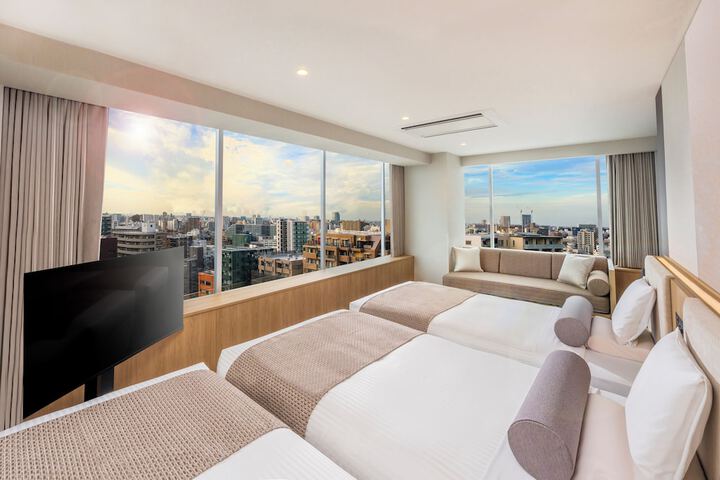 Room 16 of 49