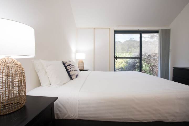 Room 42 of 239
