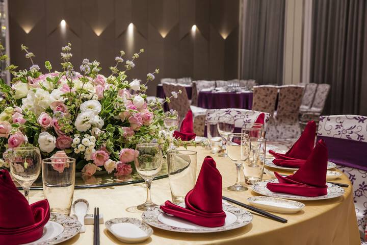 Ballroom/Hall 56 of 65