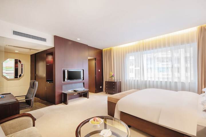 Room 20 of 35