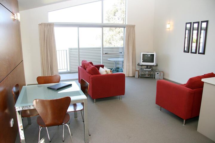 Room 14 of 50