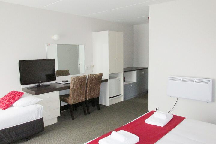 Room 5 of 38