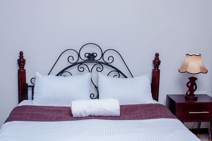 Room 3 of 16
