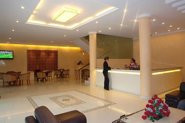 Guest Lobby