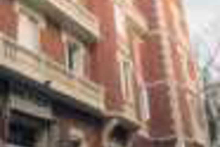 Hero Image 1 of 5