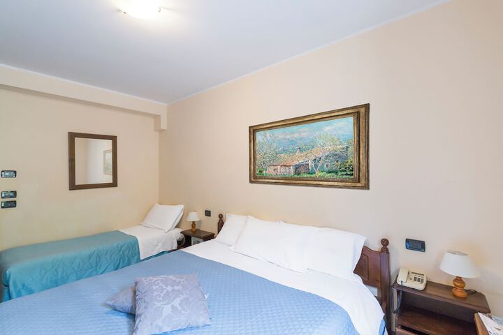 Room 16 of 60