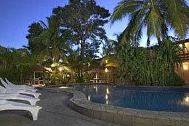 Pools & Facilities