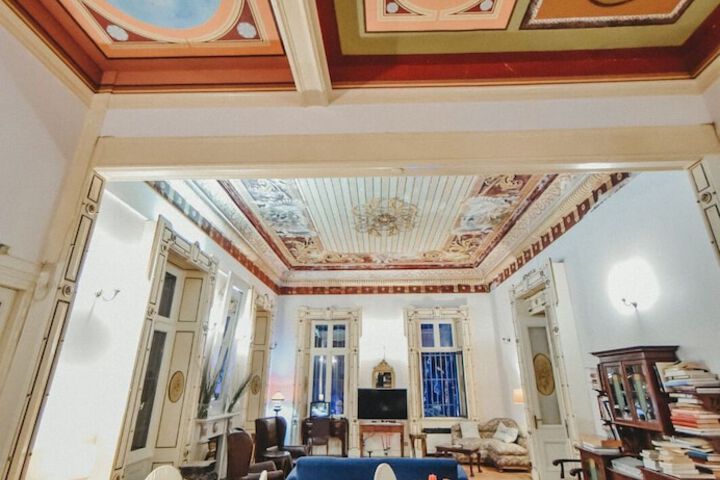 Entrance & Lobby
