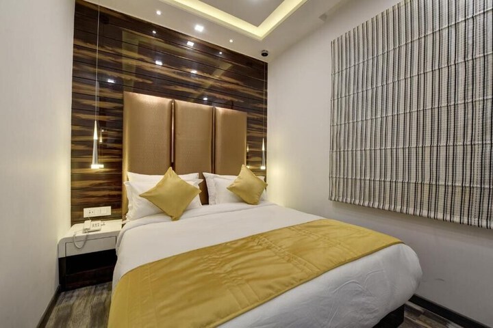 Room 8 of 41