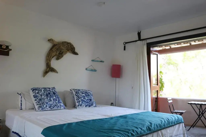 Room 5 of 20