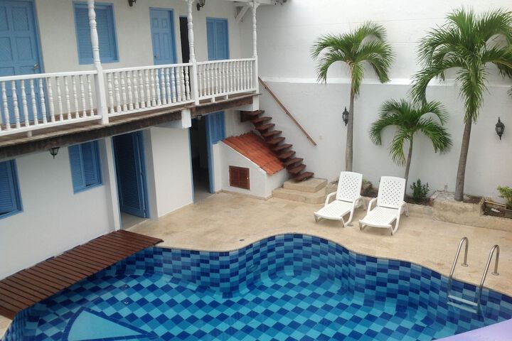 Pool 40 of 64