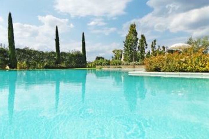 Pool 66 of 107