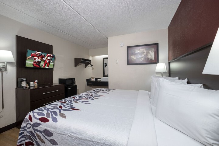 Superior King Bed (14 of 16)