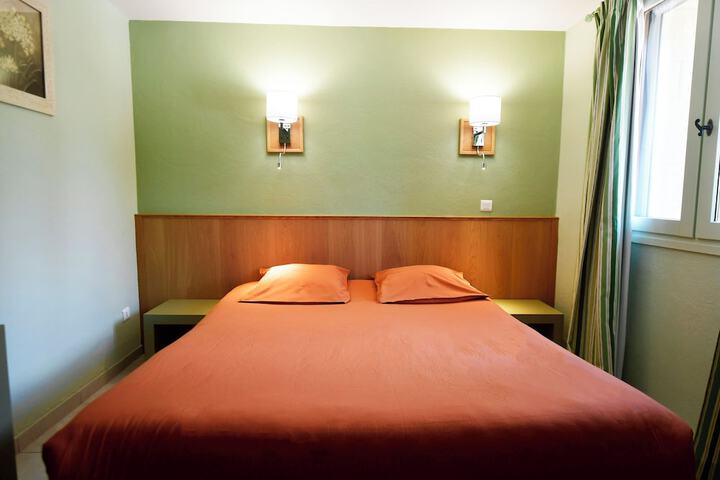 Room 14 of 46