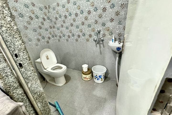 Room 49 of 59