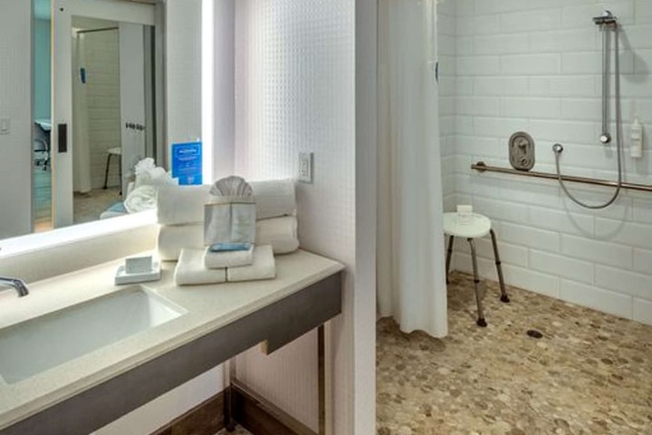 Bathroom shower