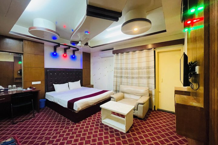 Room 44 of 74