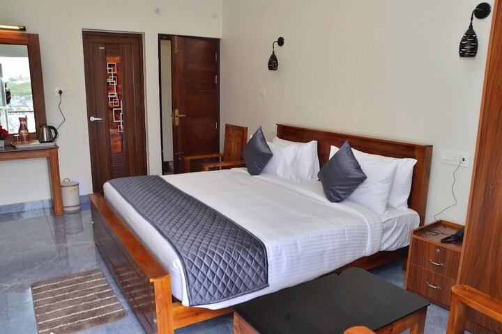 Room 5 of 21
