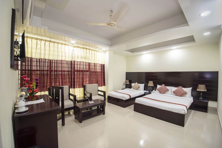 Room 9 of 17