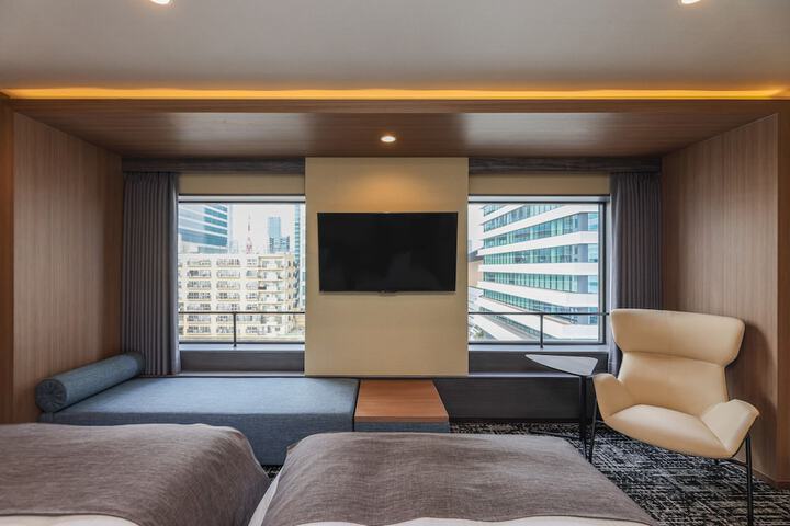Room 28 of 115