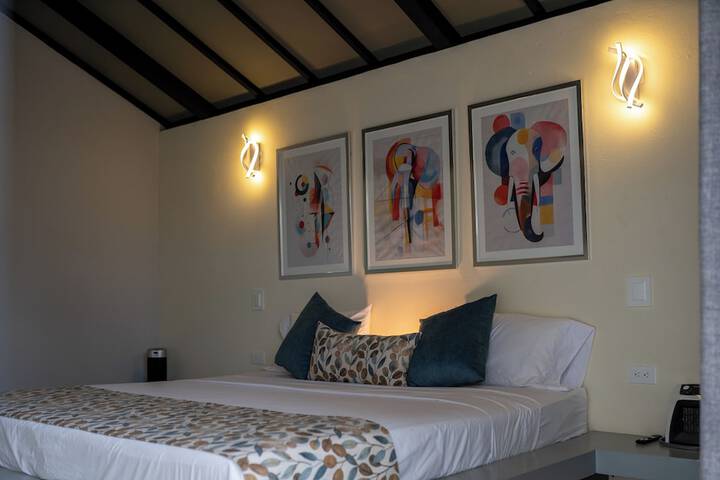 Room 8 of 63