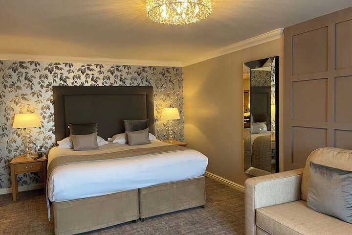 Room 42 of 147