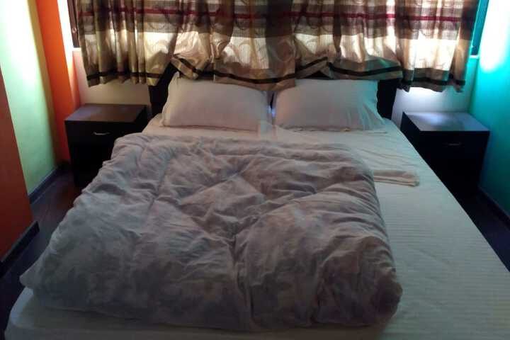 Room 4 of 24