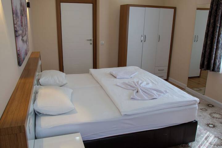 Room 49 of 151