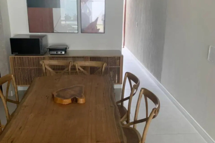 Room 5 of 14